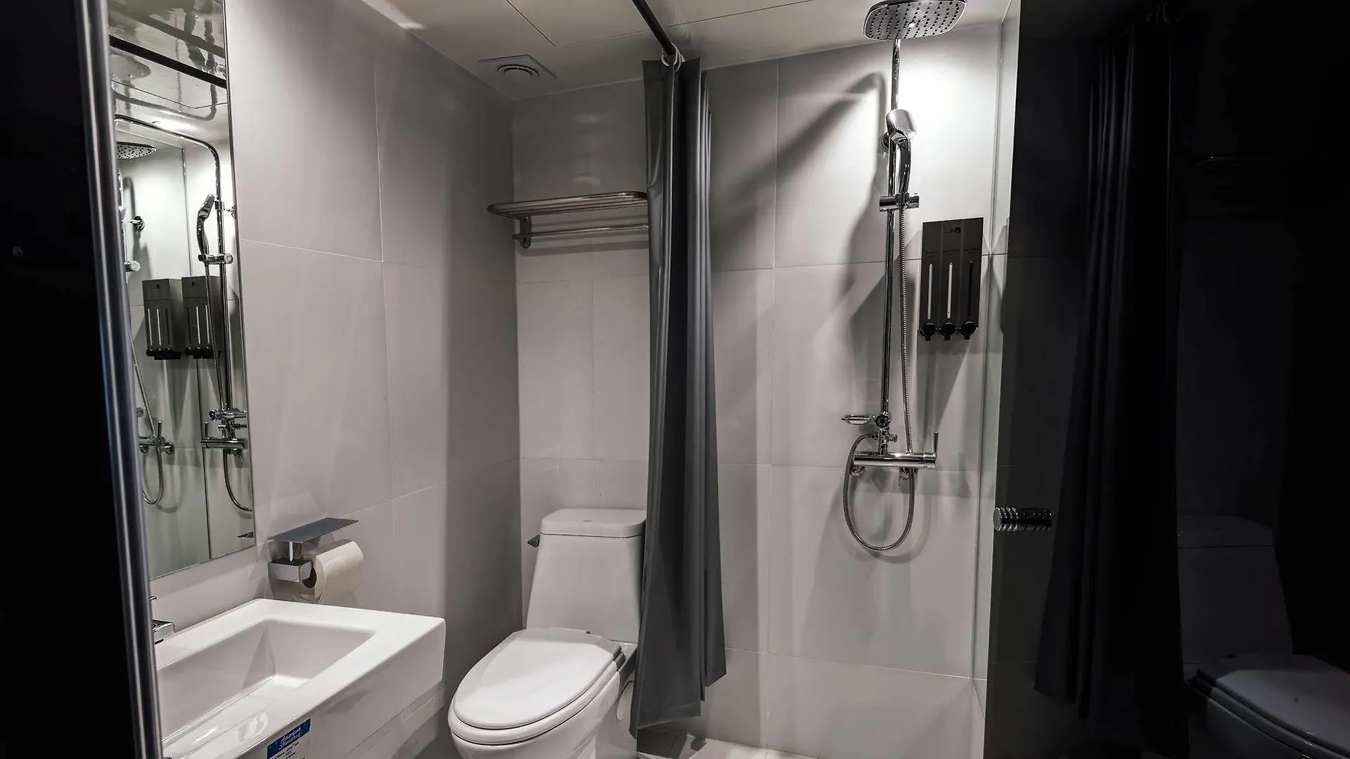 Hotel The Designers Yeouido 3*, Seoul South Korea